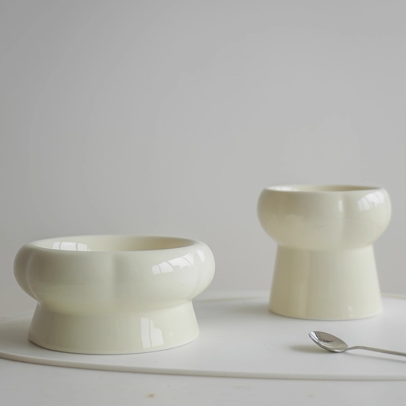 Elevated Ceramic Cat Bowl – Pure White Minimalist Feeding Bowl for Cats